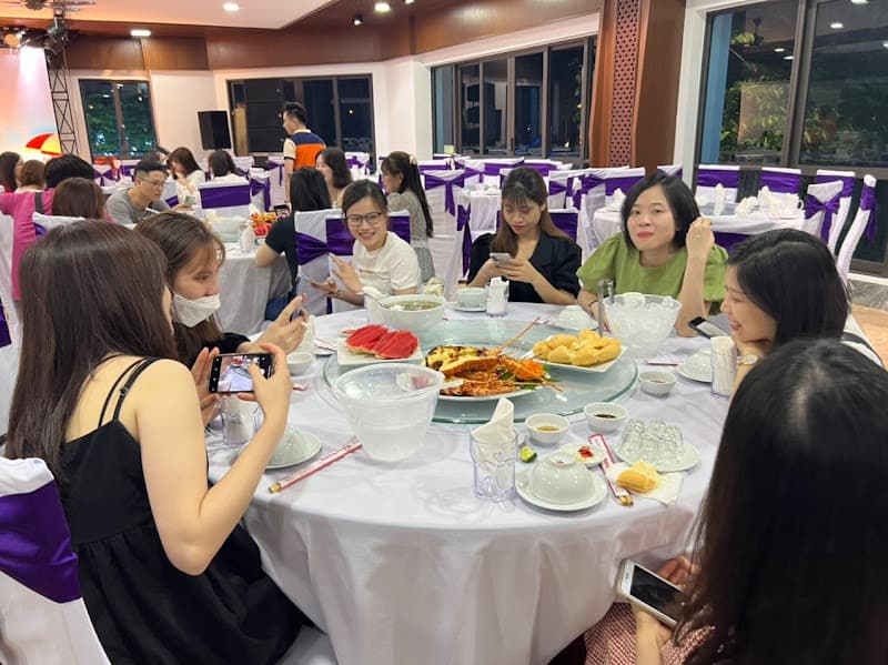 Hình ảnh Nhà Hàng Hải Sản Thắng Hương - 3