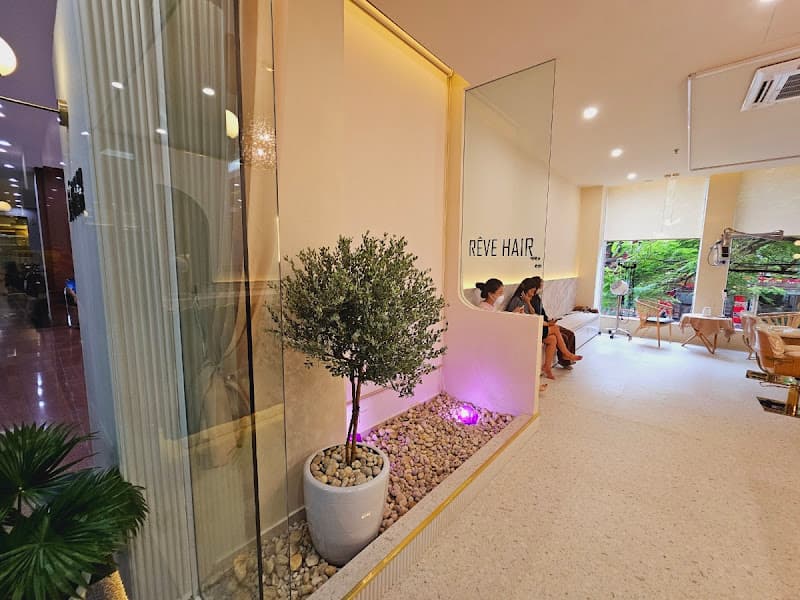 Ảnh bìa Rêve Hair & Beauty Salon 레브헤어(한국미용실)