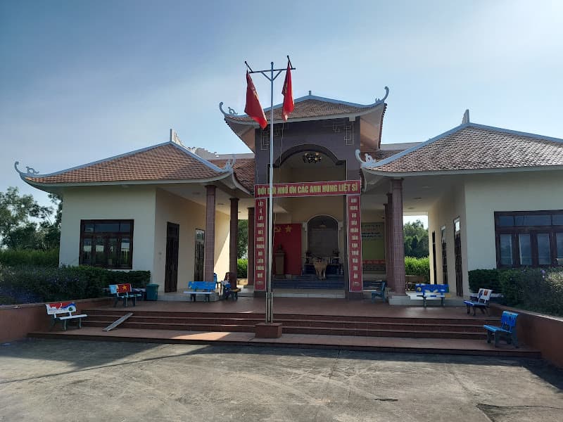 Khu Di Tích Lịch sử Cầu Kinh