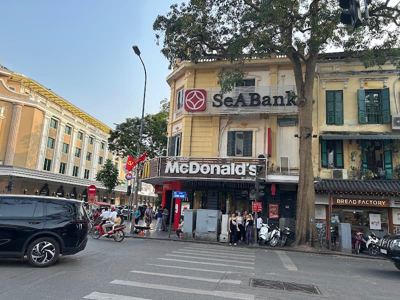 Hình ảnh McDonald’s Hồ Gươm - 4