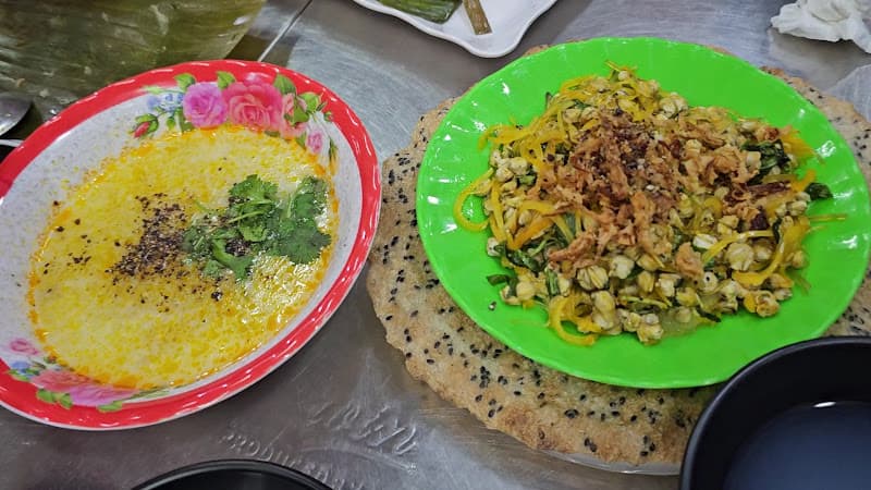 Hình ảnh Cơm hến 05 hàn mặc tử. Cơm hến, bún hến, bánh lọc, bánh Nậm - 3