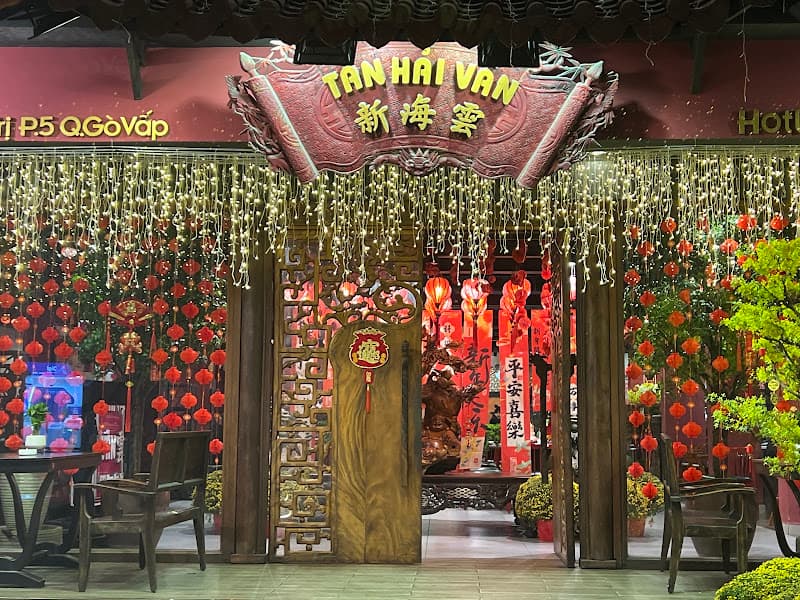Tân Hải Vân Chinese Restaurant