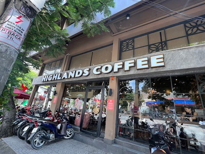 Highlands Coffee Bàu Cát