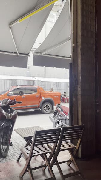 Hình ảnh Bánh mì và café A.T - 2