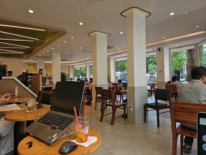 Hình ảnh Highlands Coffee 206 Cao Lỗ - 4