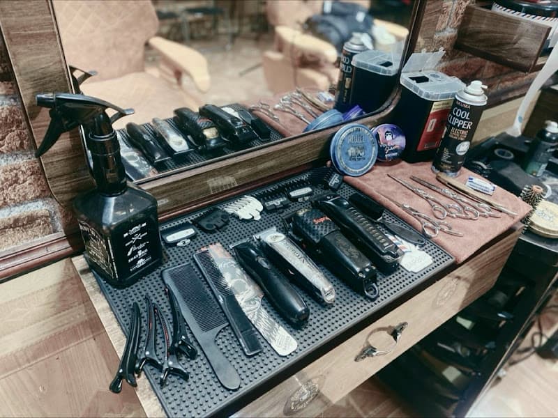 Ảnh bìa Đức Barber House