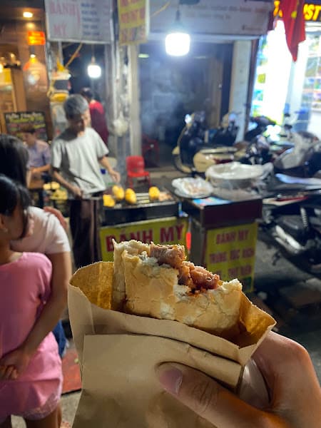 Hình ảnh Bánh Mì Nướng Muối Ớt Cô Liên - 3