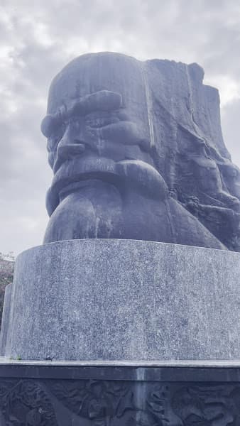 Hình ảnh Tượng đài Phan Bội Châu - 5