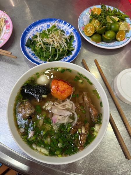 Hình ảnh Bánh Đa Cua, Chiều Gà đồi heo rừng - 3