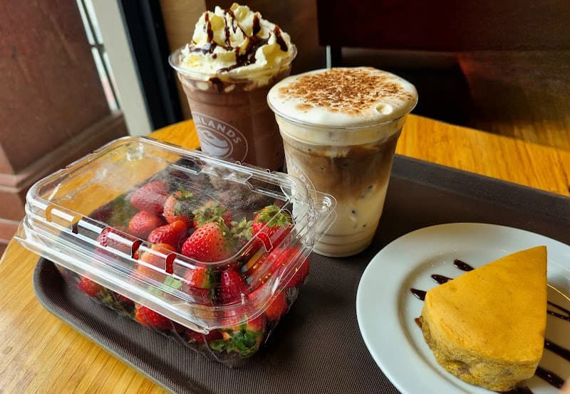 Hình ảnh Highlands Coffee 98 Ngo Gia Tu BG - 3