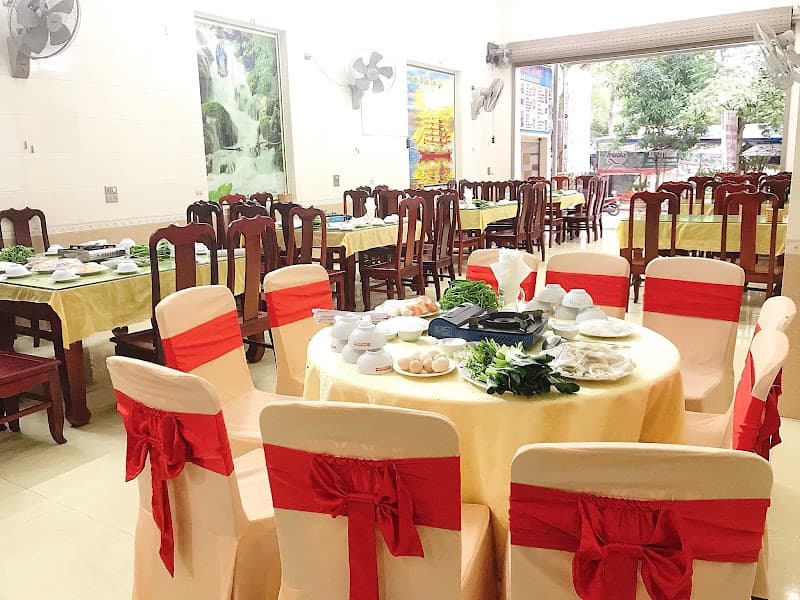 Nhà Hàng Xuân Hoài - Nhà Hàng Tại Hương Khê