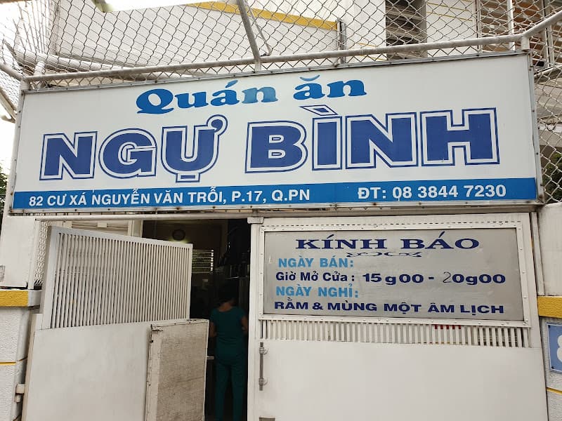 Quán ăn Ngự Bình
