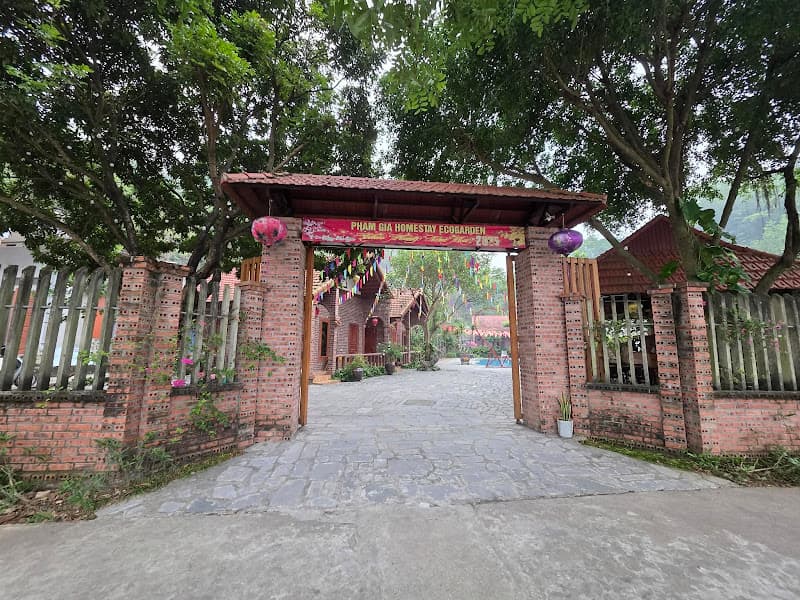 Phạm Gia Homestay Ecogarden