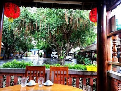 Quán hải sản Biển Đông 2