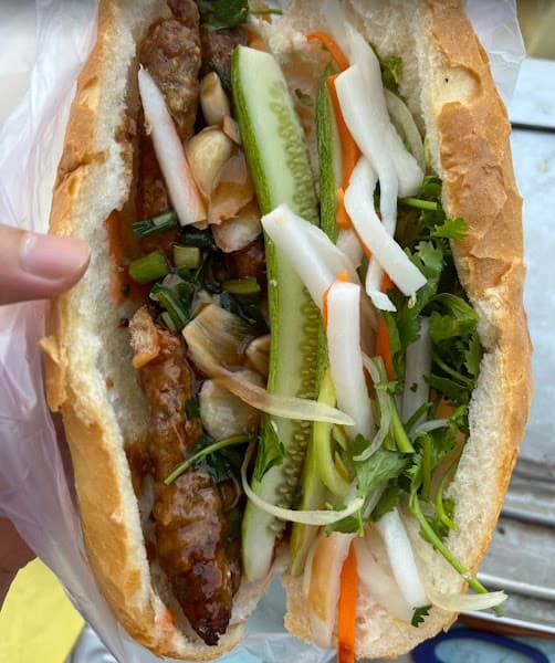 Hình ảnh Bánh Mì Lan Huệ - 4