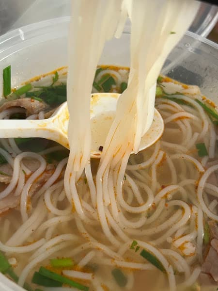 Hình ảnh Bún Bò Huế O Hoa - Số 6 Đại Học Hà Nội - 4