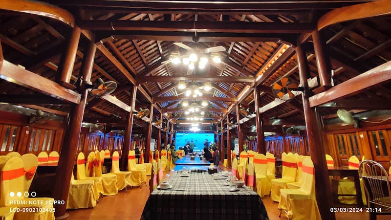 Nhà Hàng Chiến Tình