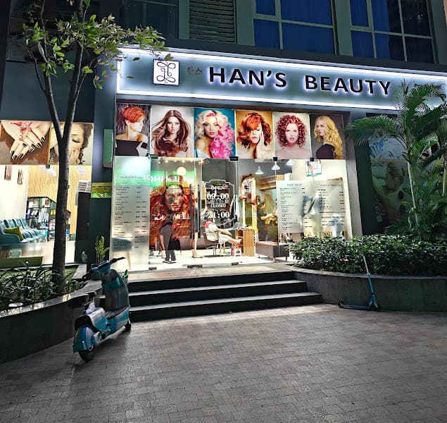 Hình ảnh Hans Beauty | Nail | Massage | Shampoo | Haircut Vinhomes - 4