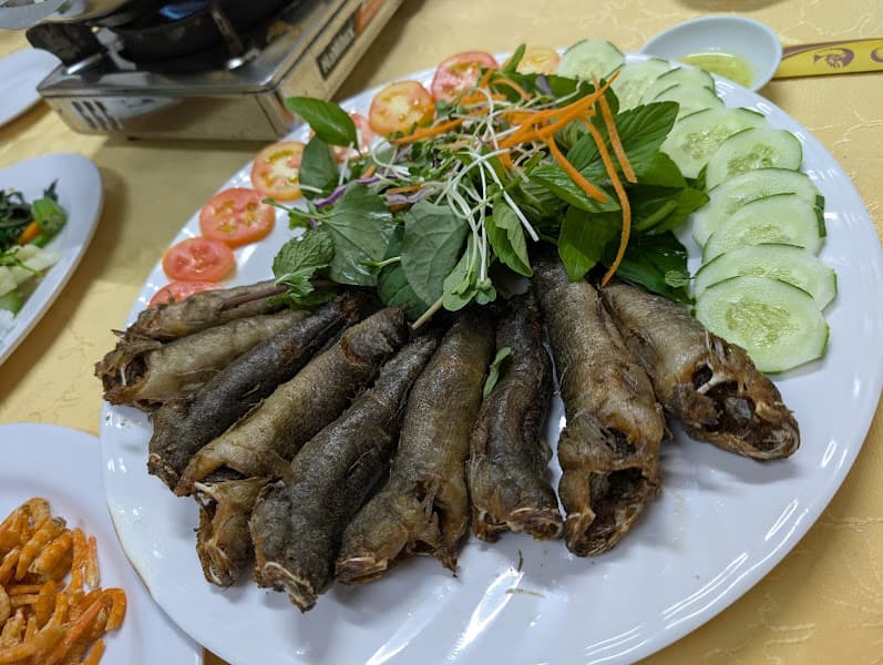 Hình ảnh Ẩm thực đồng quê Gà Vàng - 3