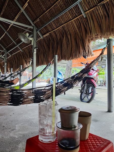 Quán Ăn Hải Sản Đông Hải