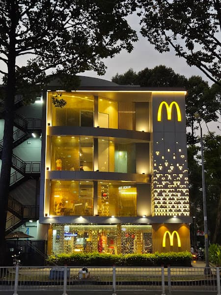 Hình ảnh McDonald's Bến Thành - 2