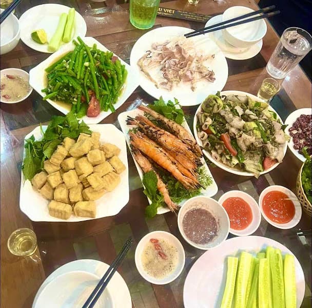 Hình ảnh Nhà Hàng Lẩu Việt - 2