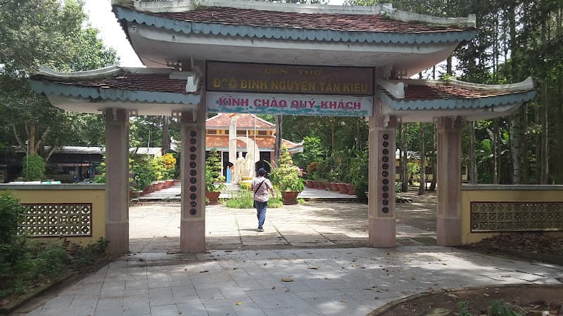 Di tích lịch sử và khảo cổ Gò Tháp