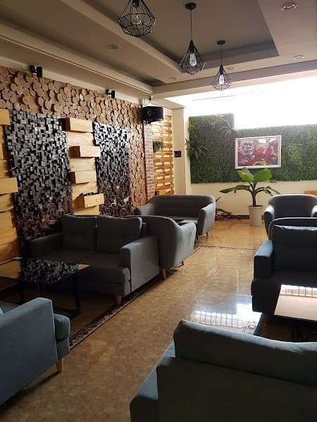 Hình ảnh Green Milk Tea and Coffee - 6