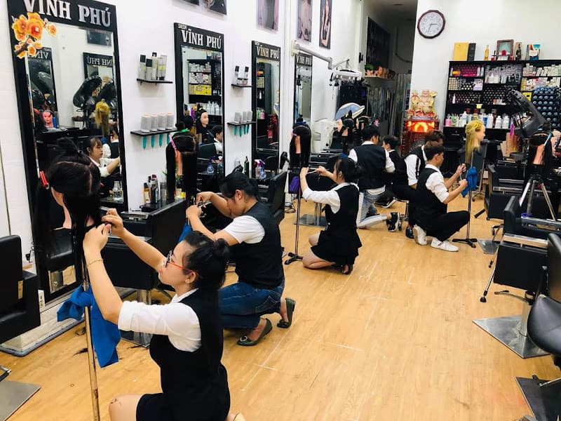 Hình ảnh Tiệm Uốn Tóc Vĩnh Phú - Beauty Salon Vinh Phu - 2