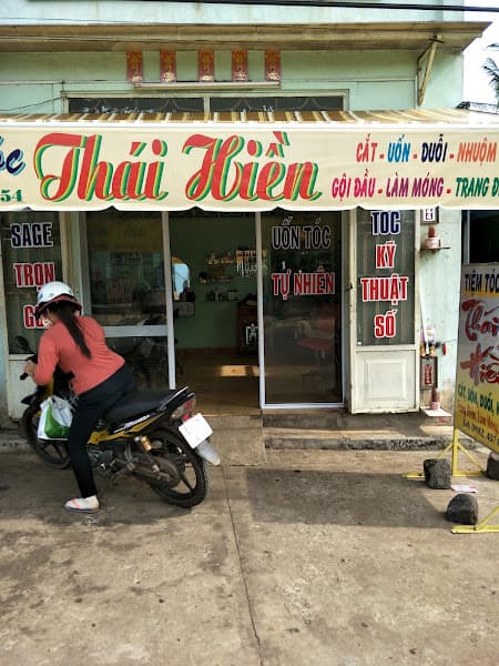 Hình ảnh Uốn Tóc Thái Hiền - 3