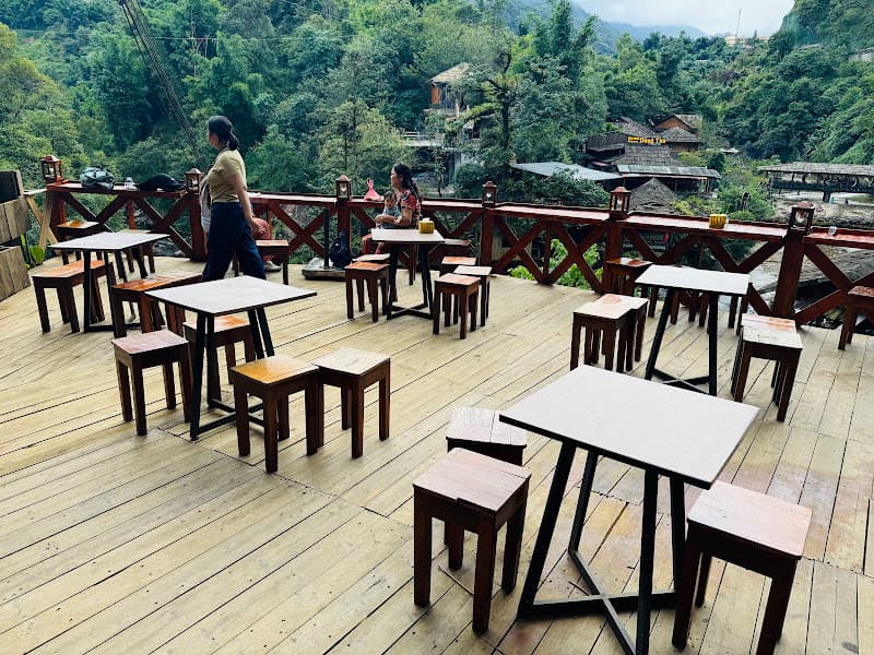 Ảnh bìa Hoa Cua Nui Restaurant & Coffee