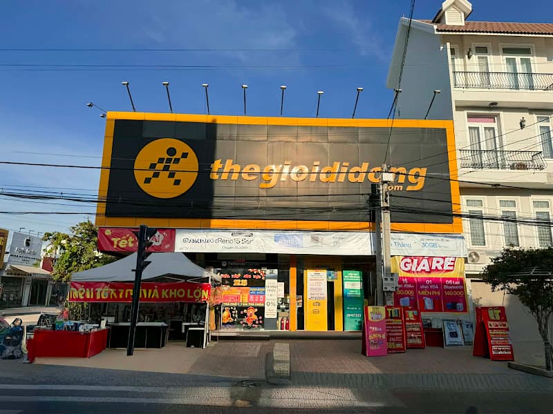 Ảnh bìa Thế Giới Di Động Liên Hương