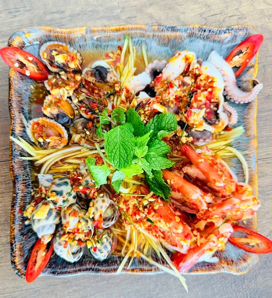 Hình ảnh Nhất Long - Quán Ăn Gia Đình Biên Hòa | Ốc & Hải Sản Ngon Biên Hòa - 2