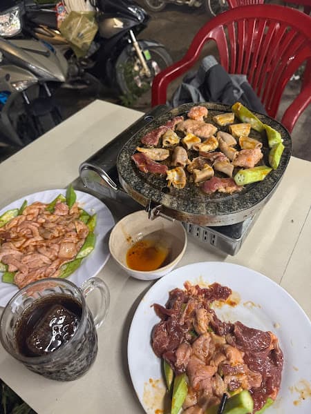 Quán Nhật Hoàng lẩu phèo , nướng đá