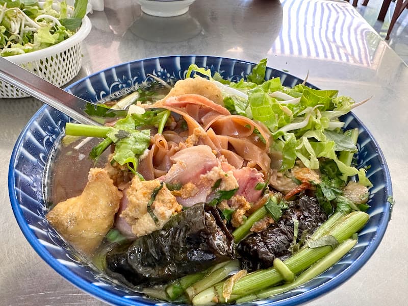 Hình ảnh Bún Bò Huế - Bánh Đa Cua - 2