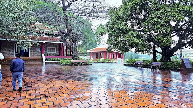 Hình ảnh Khu Di tích Lưu niệm Bác Hồ - 5