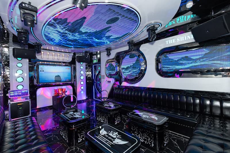 Ảnh bìa KARAOKE - THE SHINE - KTV