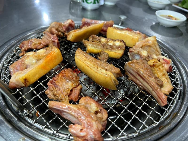 Hình ảnh Dê núi Ninh Bình Quang Thảo - 2