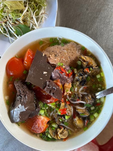 Ảnh bìa Bún bò Huế Hương Châu