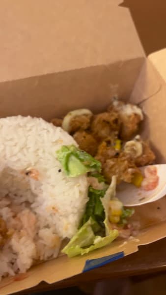 Hình ảnh KFC Cách Mạng Tháng Tám - 3