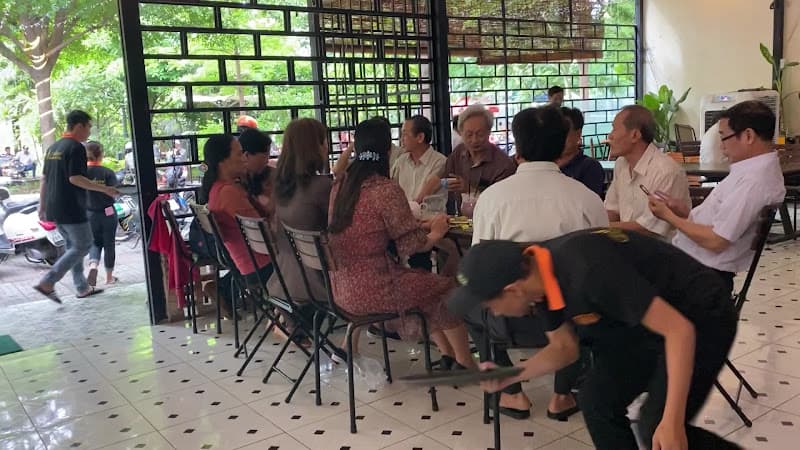 Hình ảnh AROVI COFFEE & TEA - Cà phê sân vườn - 2