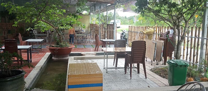 Ảnh bìa Quán ăn gia đình Mai Vàng