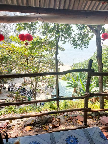 Hình ảnh Quán ăn gia đình Bình Sơn Mũi Nai - 5