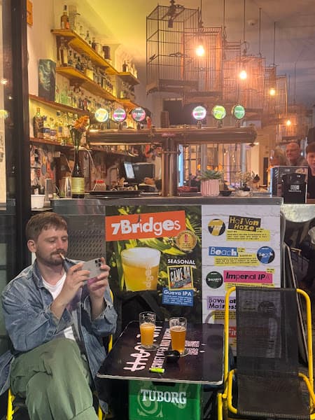 Hình ảnh THE PURPLE LAUNDRY - 3