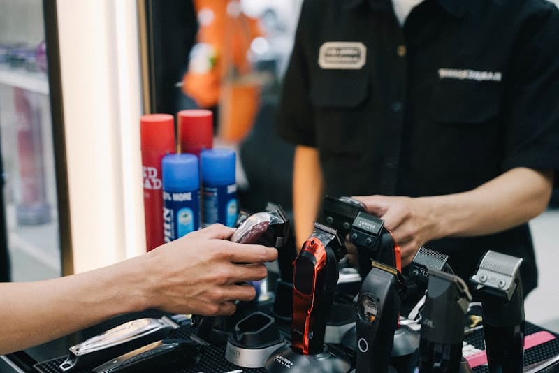 Hình ảnh Cắt Tóc nam Công Quả - 6