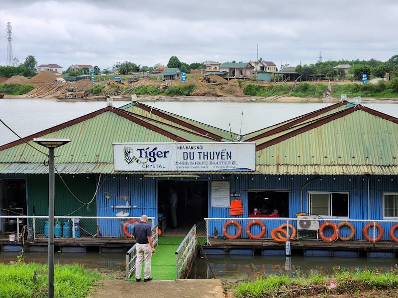 Nhà Hàng Du Thuyền