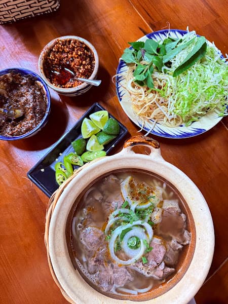 Hình ảnh Bún Bò Tộ O Oanh - 2