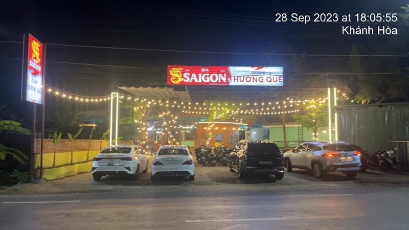 Nhà Hàng Hương Quê