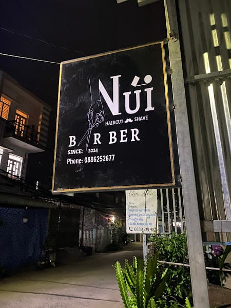 Hình ảnh Tiệm cắt tóc nam Núi Barbershop - 4