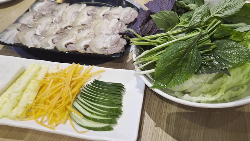 Hình ảnh Bò Tơ Quán Mộc Hoa Lư - 2